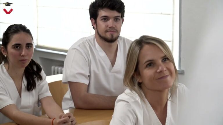 Guía Completa de Estudios para Convertirse en Dentista