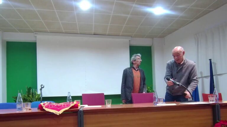 Descubriendo IES Llanes: Educación y Cultura en Asturias