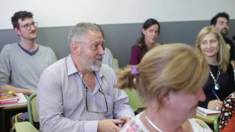 Escuela Oficial de Idiomas en Barcelona: Aprendizaje Efectivo y Accesible
