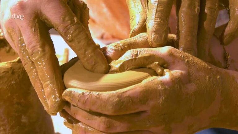 Cer&aacute;micas La Bisbal: Tradici&oacute;n y Innovaci&oacute;n Artesanal